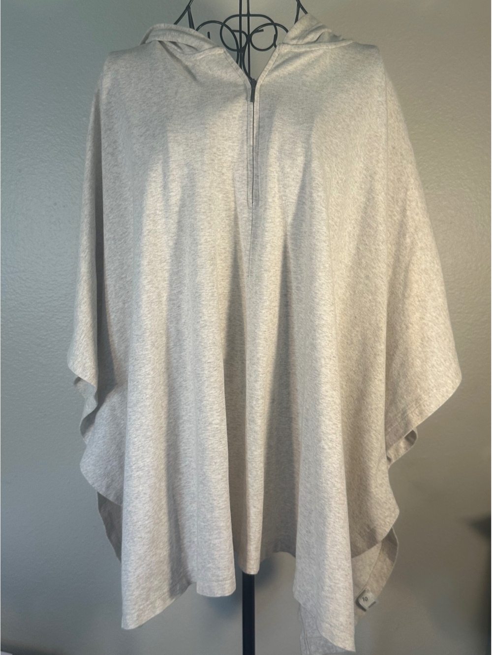 J. Jill Cozy Hooded Poncho/Cape Off White
